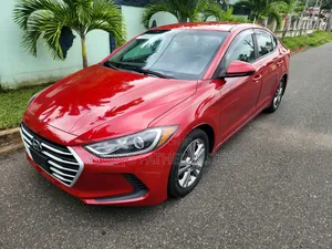 Hyundai Elantra SE Sedan FWD (2.0L 4cyl 6M) 2017 Red