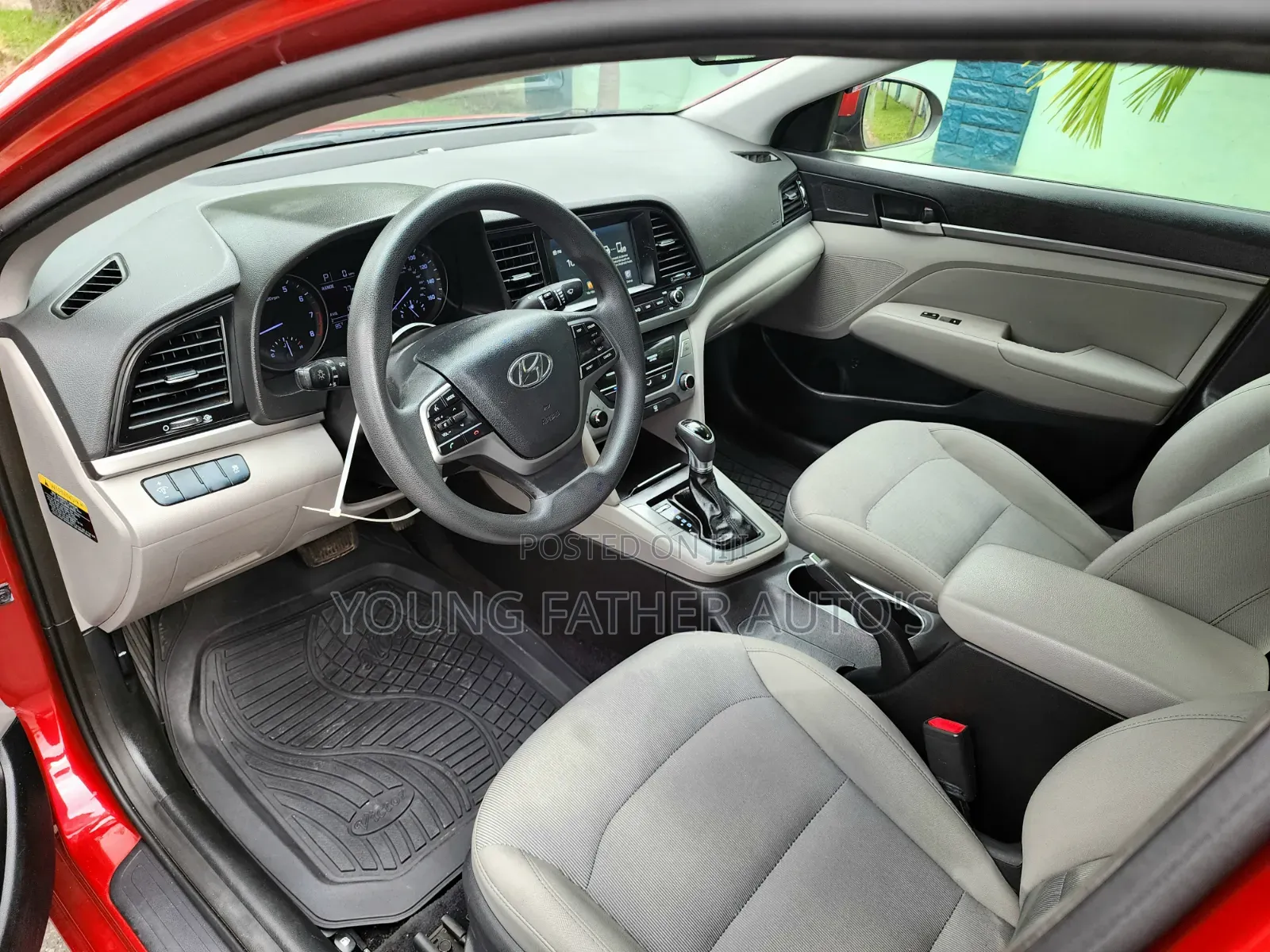 Hyundai Elantra SE Sedan FWD (2.0L 4cyl 6M) 2017 Red