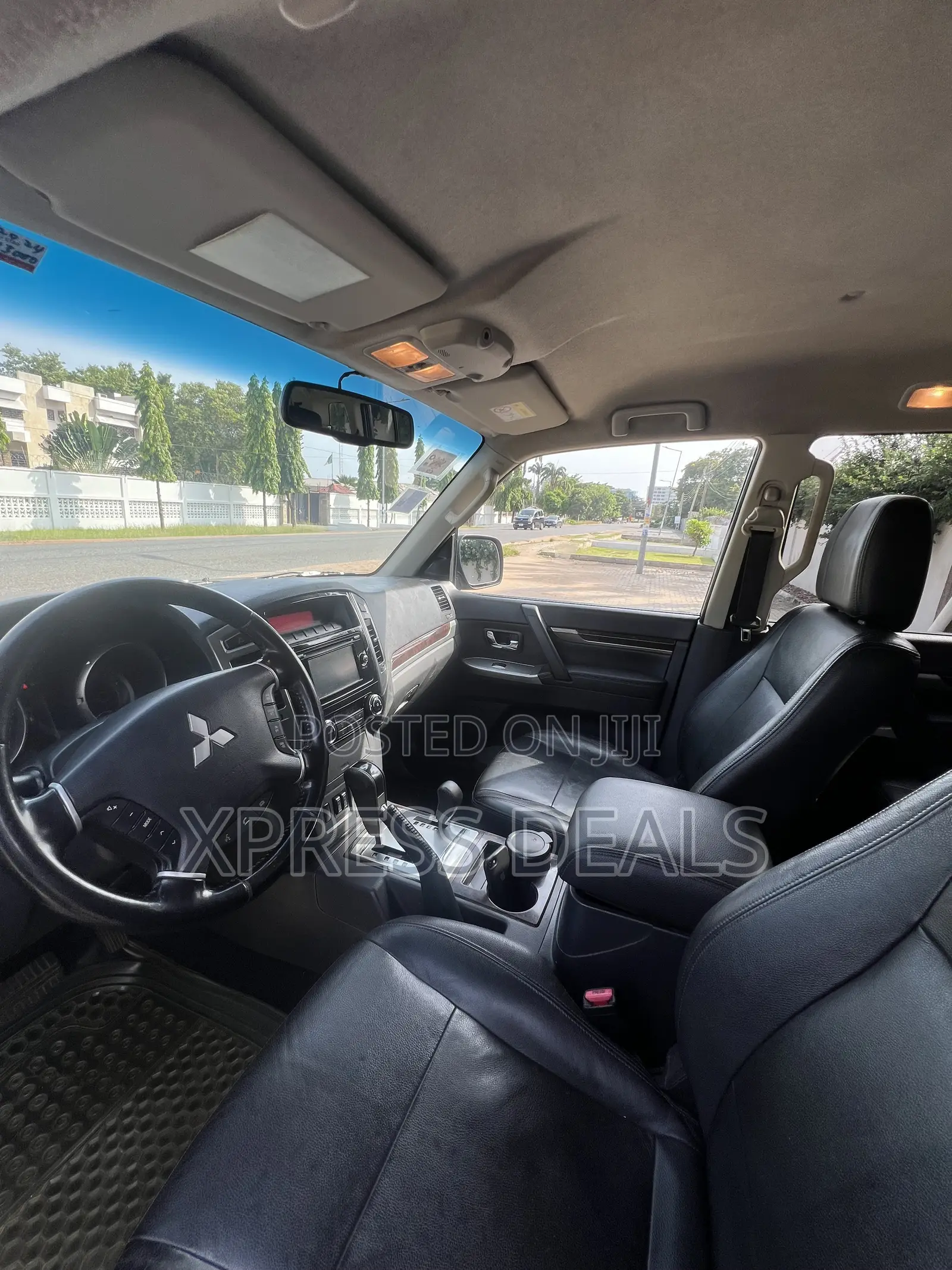 Mitsubishi Pajero V90 3.0 V6 GLS/GLX 2015 Brown