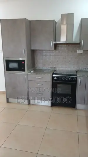 4bdrm Duplex in American House for rent