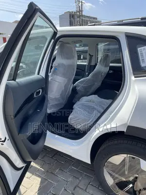 Changan UNI-K 1.5 Hybrid FWD 2023 White