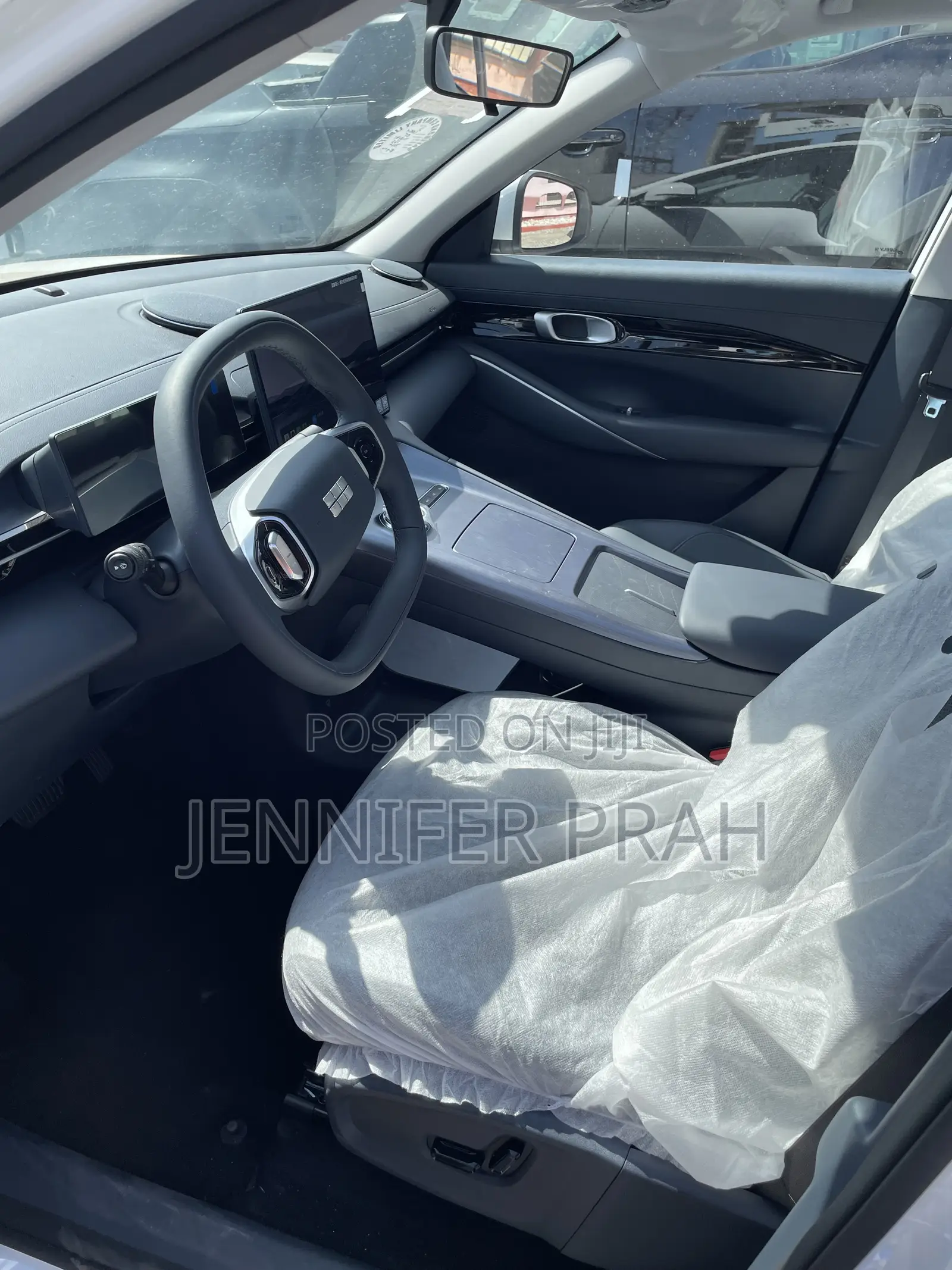Changan UNI-K 1.5 Hybrid FWD 2023 White