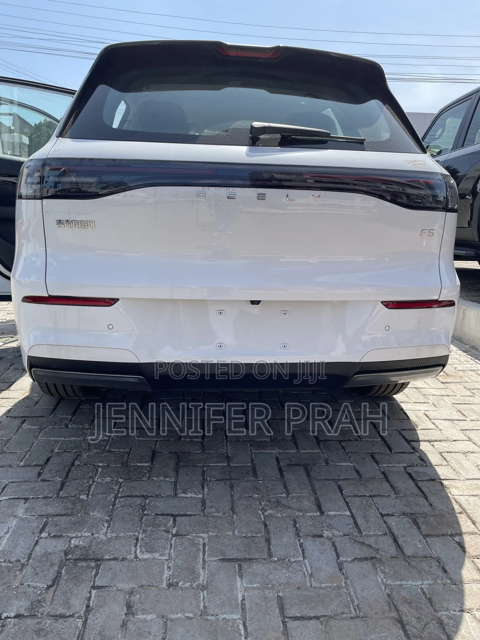 Changan UNI-K 1.5 Hybrid FWD 2023 White