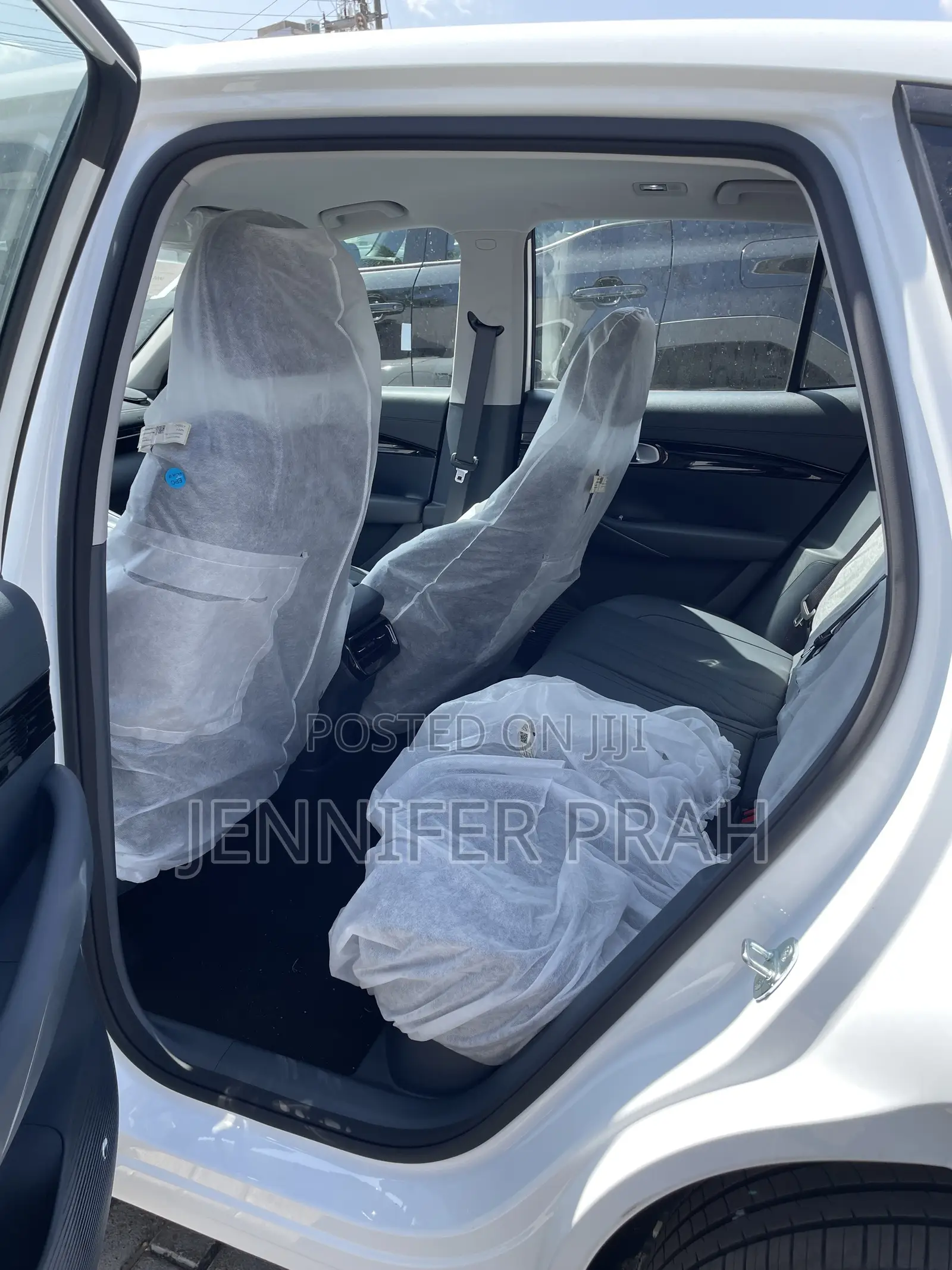 Changan UNI-K 1.5 Hybrid FWD 2023 White