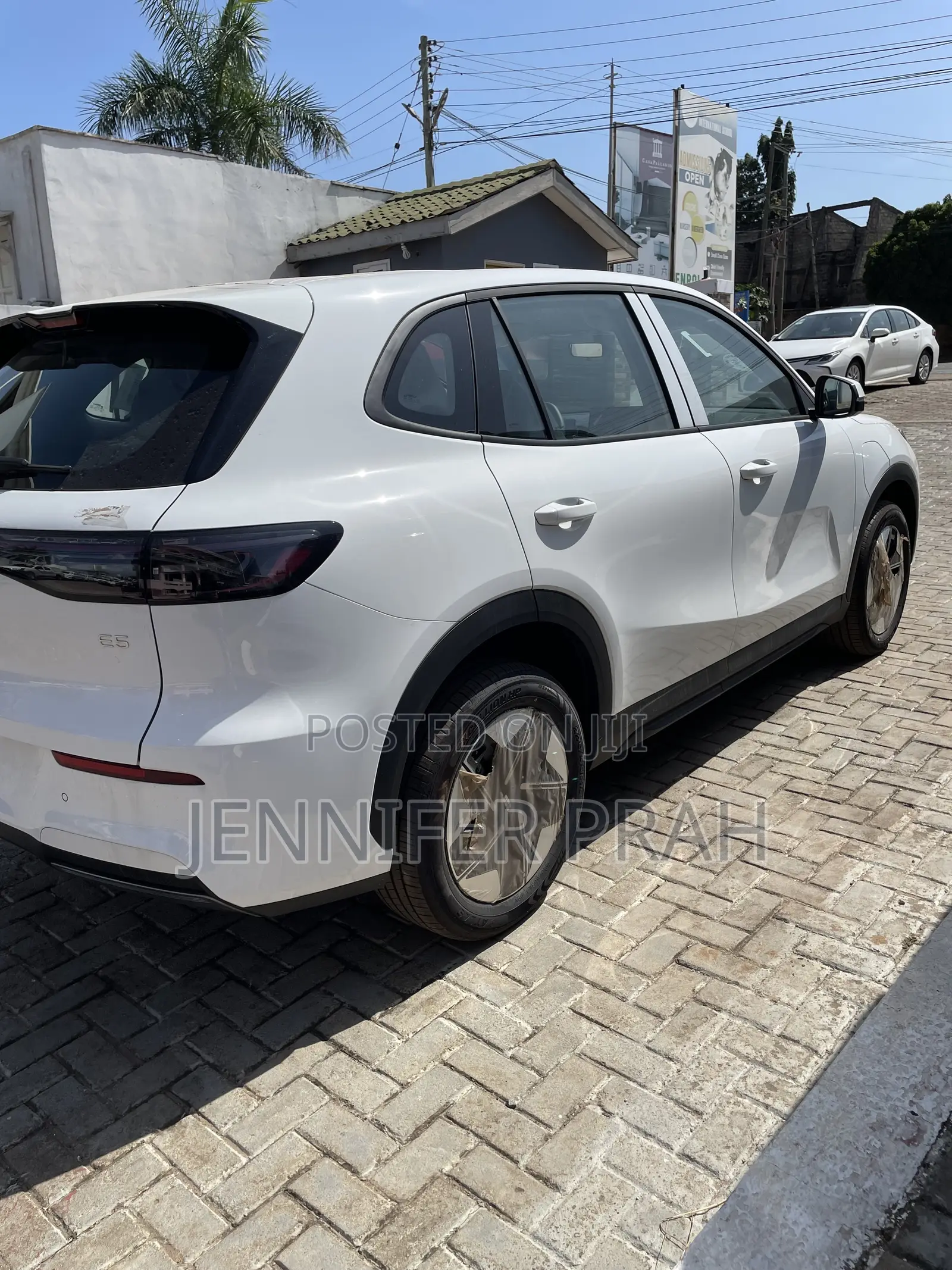 Changan UNI-K 1.5 Hybrid FWD 2023 White