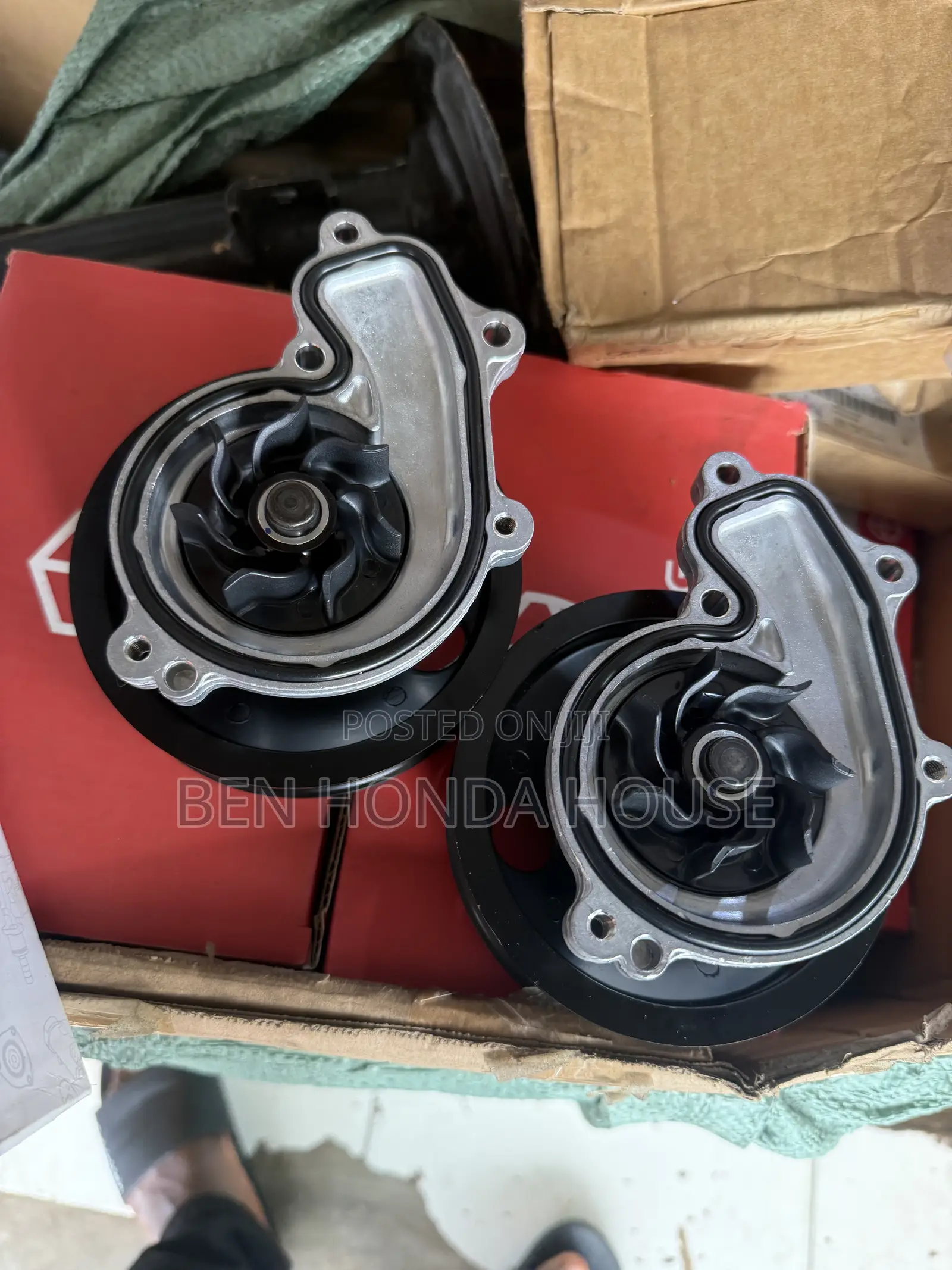 Water Pump for Honda CRV/Acura and Accord