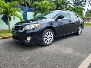 Toyota Corolla LE Special Edition 4dr Sedan (1.8L 4cyl 4A) 2013 Black