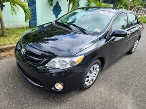 Toyota Corolla LE Special Edition 4dr Sedan (1.8L 4cyl 4A) 2013 Black