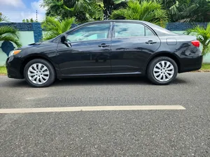 Toyota Corolla LE Special Edition 4dr Sedan (1.8L 4cyl 4A) 2013 Black