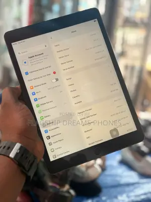 Apple iPad 10.2 (2021) 64 GB Black