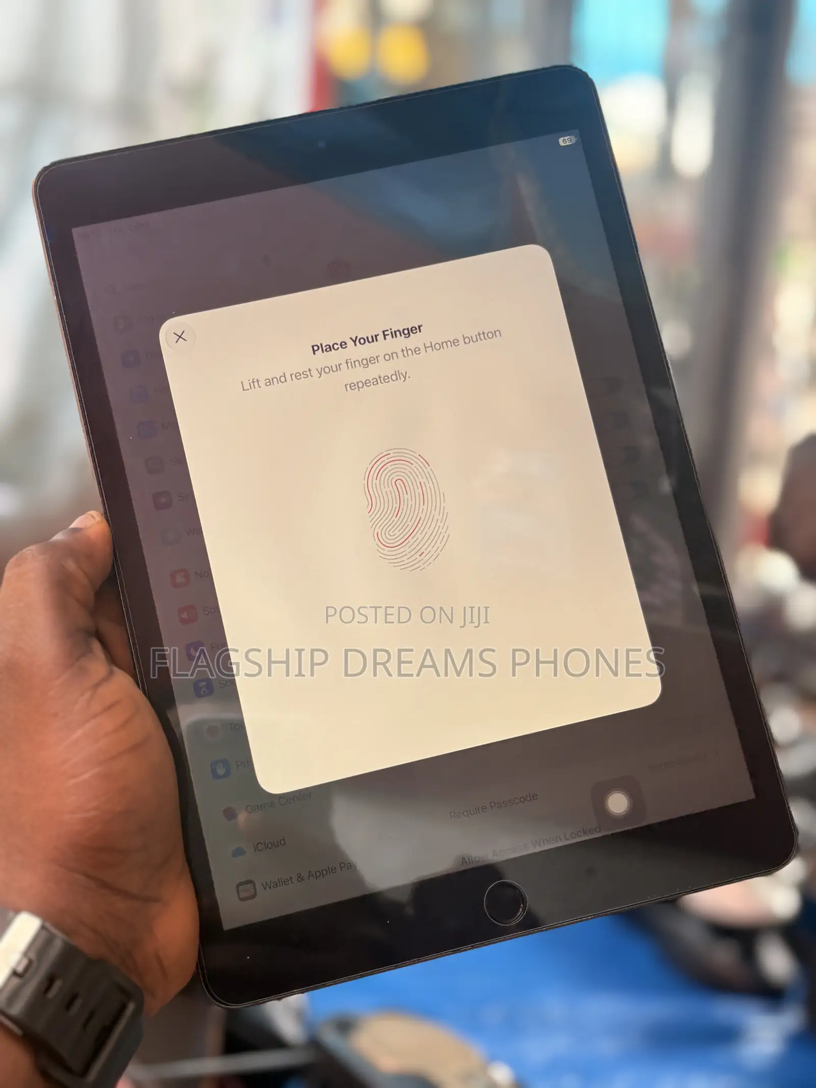 Apple iPad 10.2 (2021) 64 GB Black