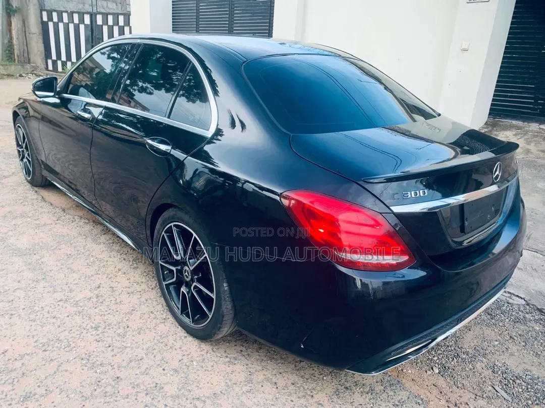 Mercedes-Benz C300 Sport Sedan RWD (2.0L 4cyl 7A) 2016 Black