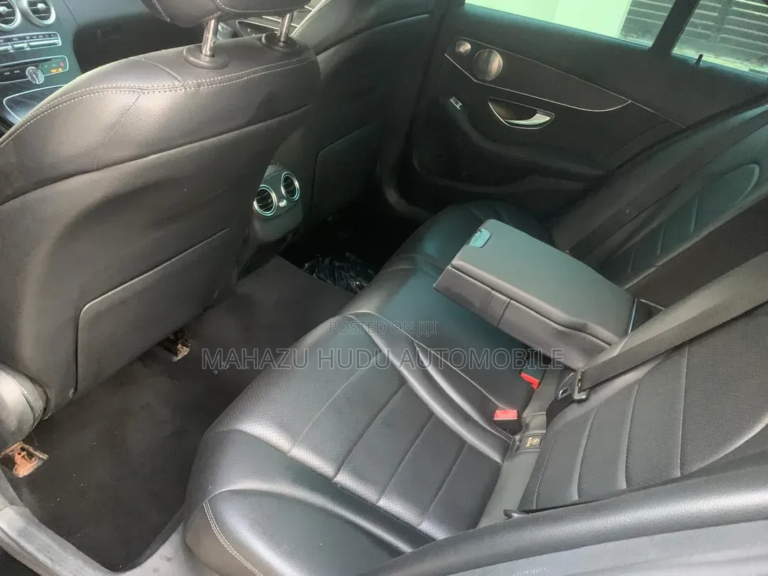 Mercedes-Benz C300 Sport Sedan RWD (2.0L 4cyl 7A) 2016 Black