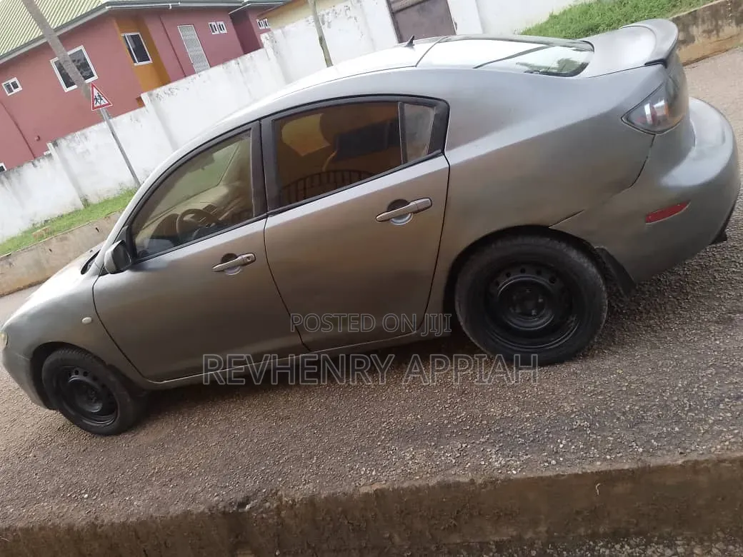 Mazda 3 2.0 i Sport 2010 Gray