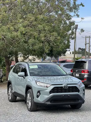 Toyota RAV4 XLE Premium 2022 Teal