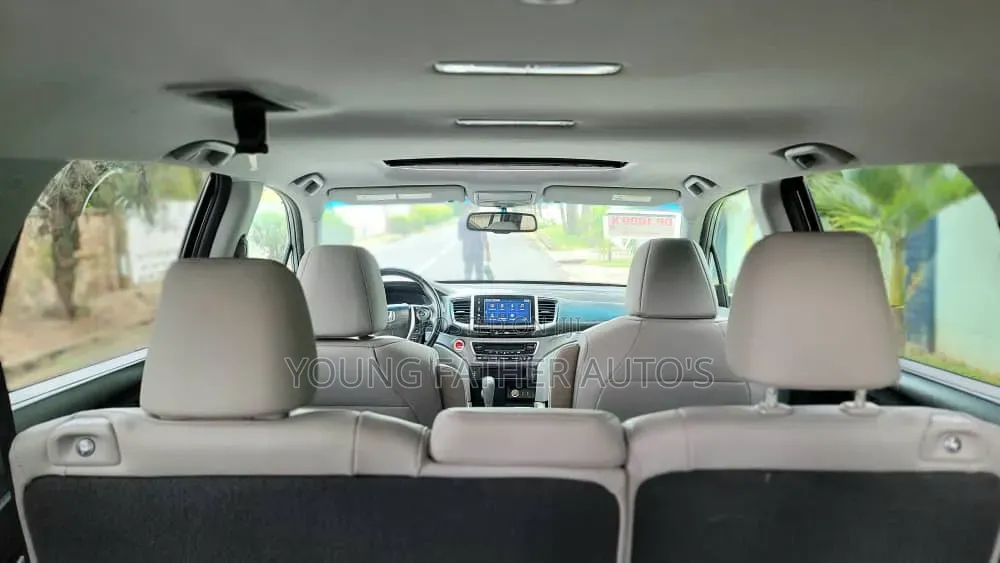 Honda Pilot EX 4dr SUV 4WD (3.5L 6cyl 5A) 2017 Gray