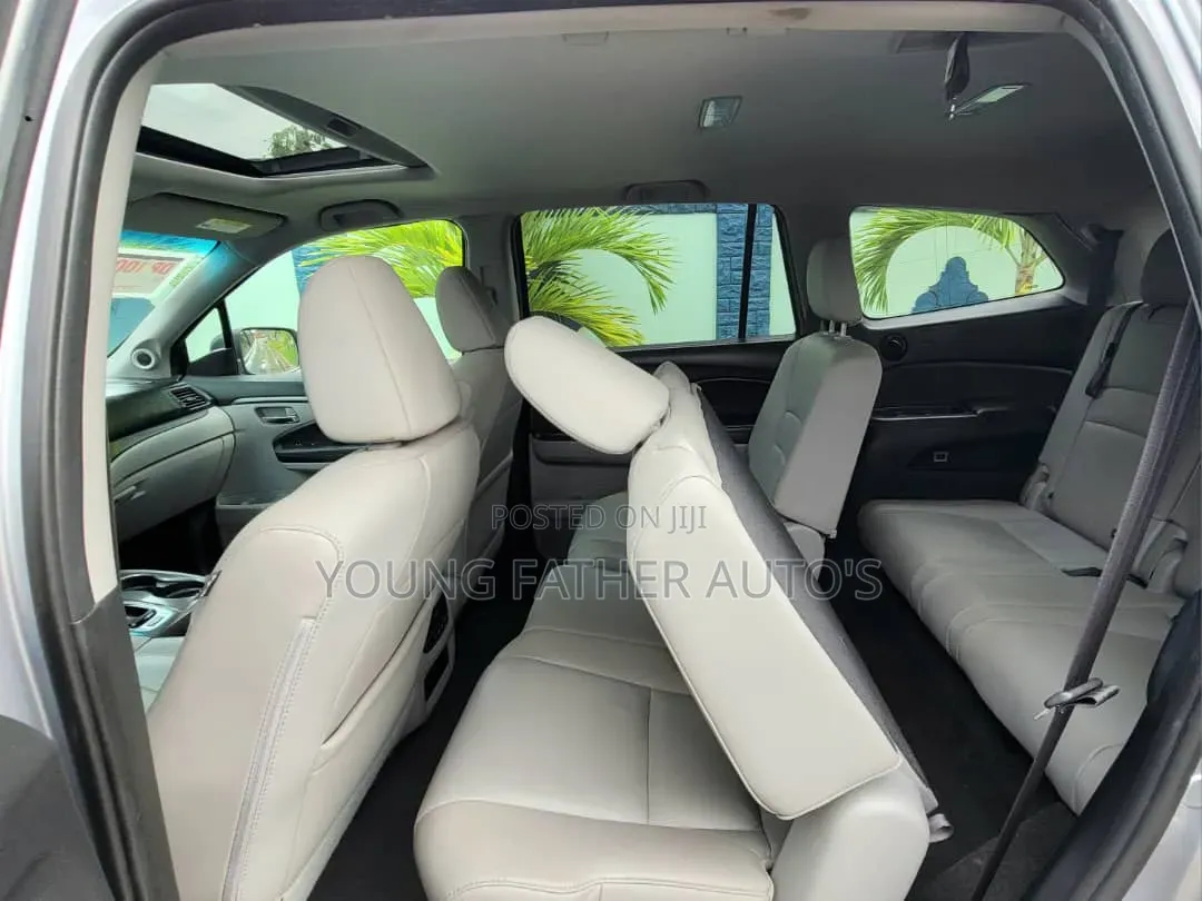 Honda Pilot EX 4dr SUV 4WD (3.5L 6cyl 5A) 2017 Gray