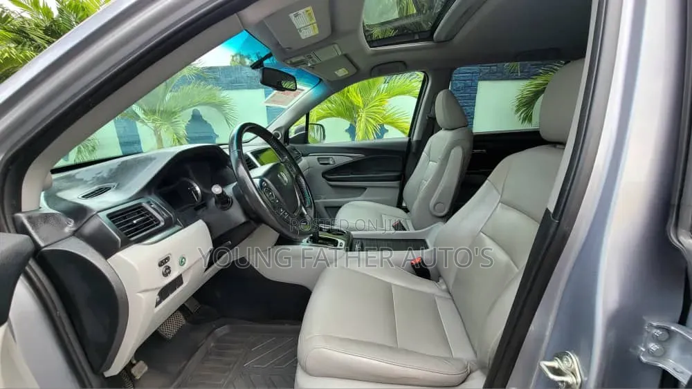 Honda Pilot EX 4dr SUV 4WD (3.5L 6cyl 5A) 2017 Gray