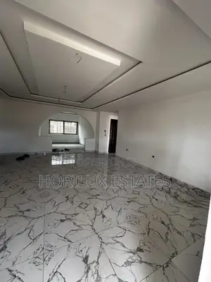 4bdrm Bungalow in Santa Maria Washing for sale