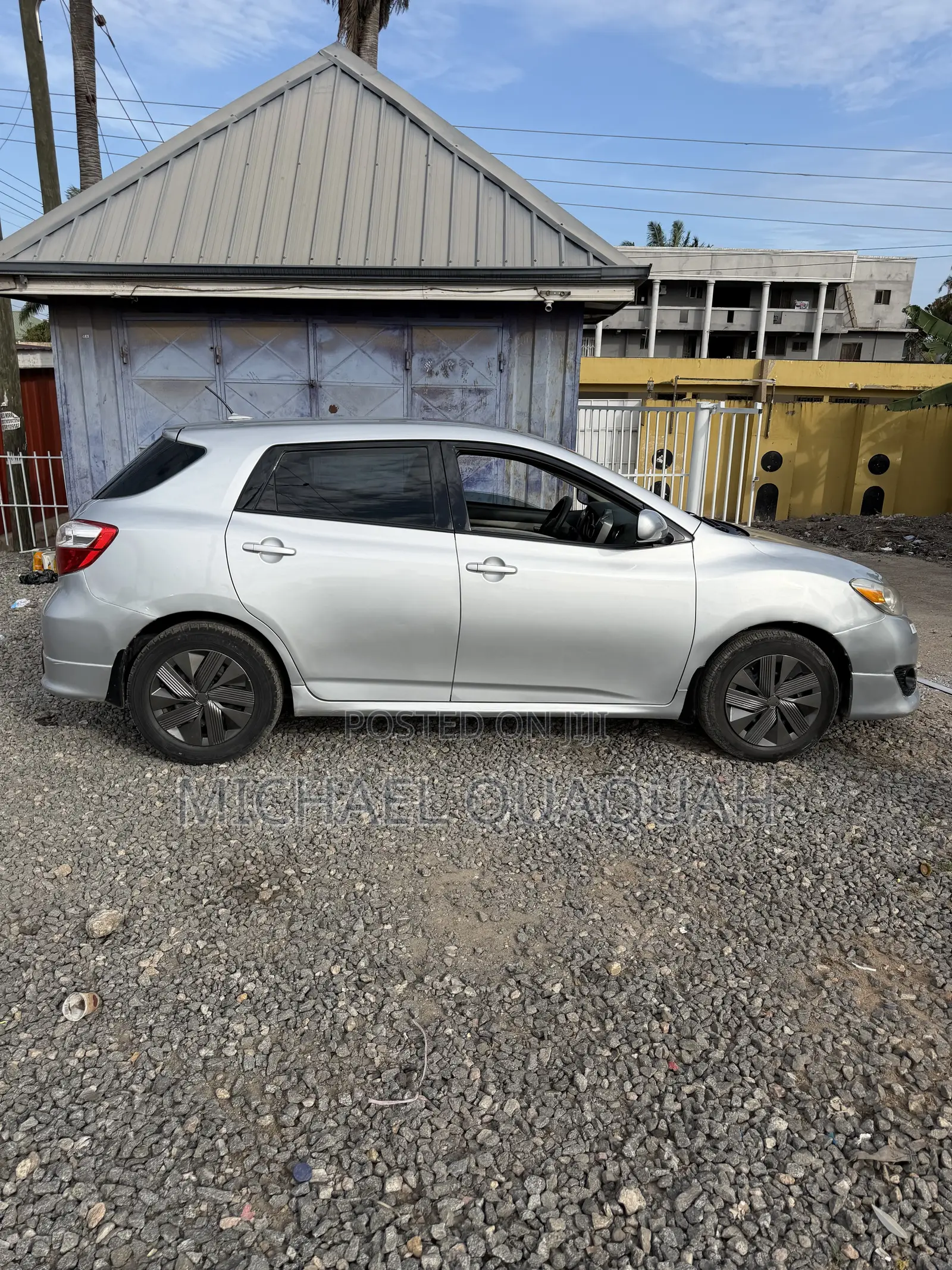 Toyota Matrix L Hatchback FWD (1.8L 4cyl) 2014 Silver
