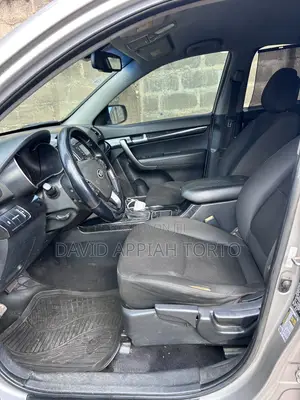 Kia Sorento LX 4dr SUV (2.4L 4cyl 6A) 2014 Silver