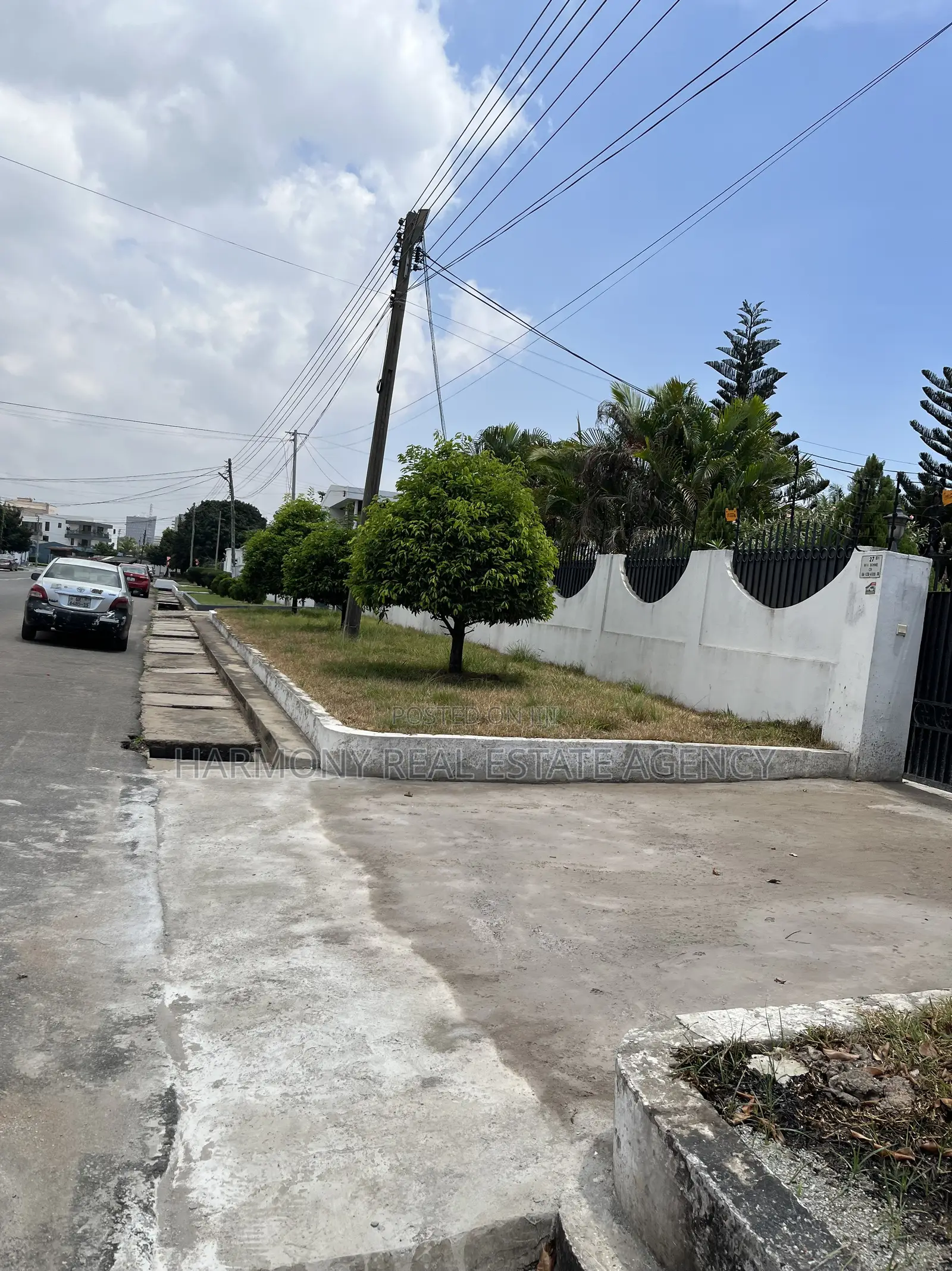 5bdrm House in Dzorwulu for rent