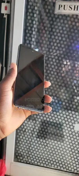 Infinix Hot 40i 128 GB Gold
