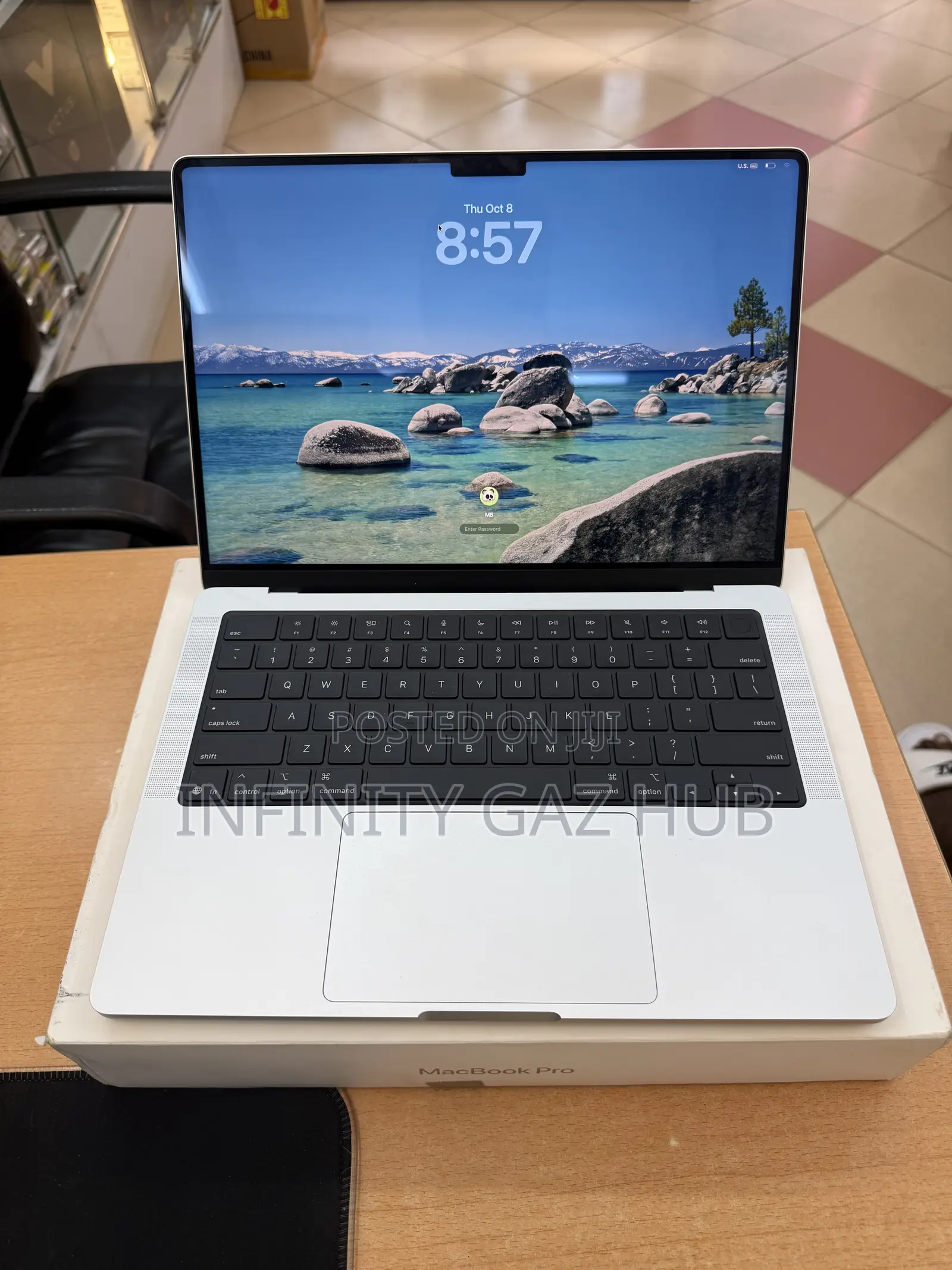 Laptop Apple MacBook Pro 2024 M4 16GB Apple M4 SSHD (Hybrid) 512GB