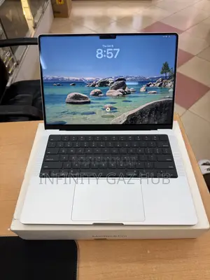 Laptop Apple MacBook Pro 2024 M4 16GB Apple M4 SSHD (Hybrid) 512GB