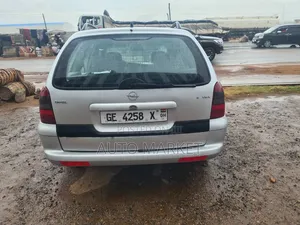 Opel Astra 1.4 2000 Silver