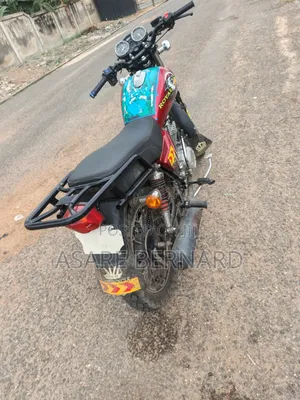 New Royal RY125 2026 Red