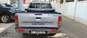Toyota Hilux 2.7 VVT-i 4X4 SRX 2011 Silver