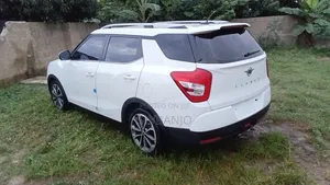 SsangYong Tivoli 2017 White
