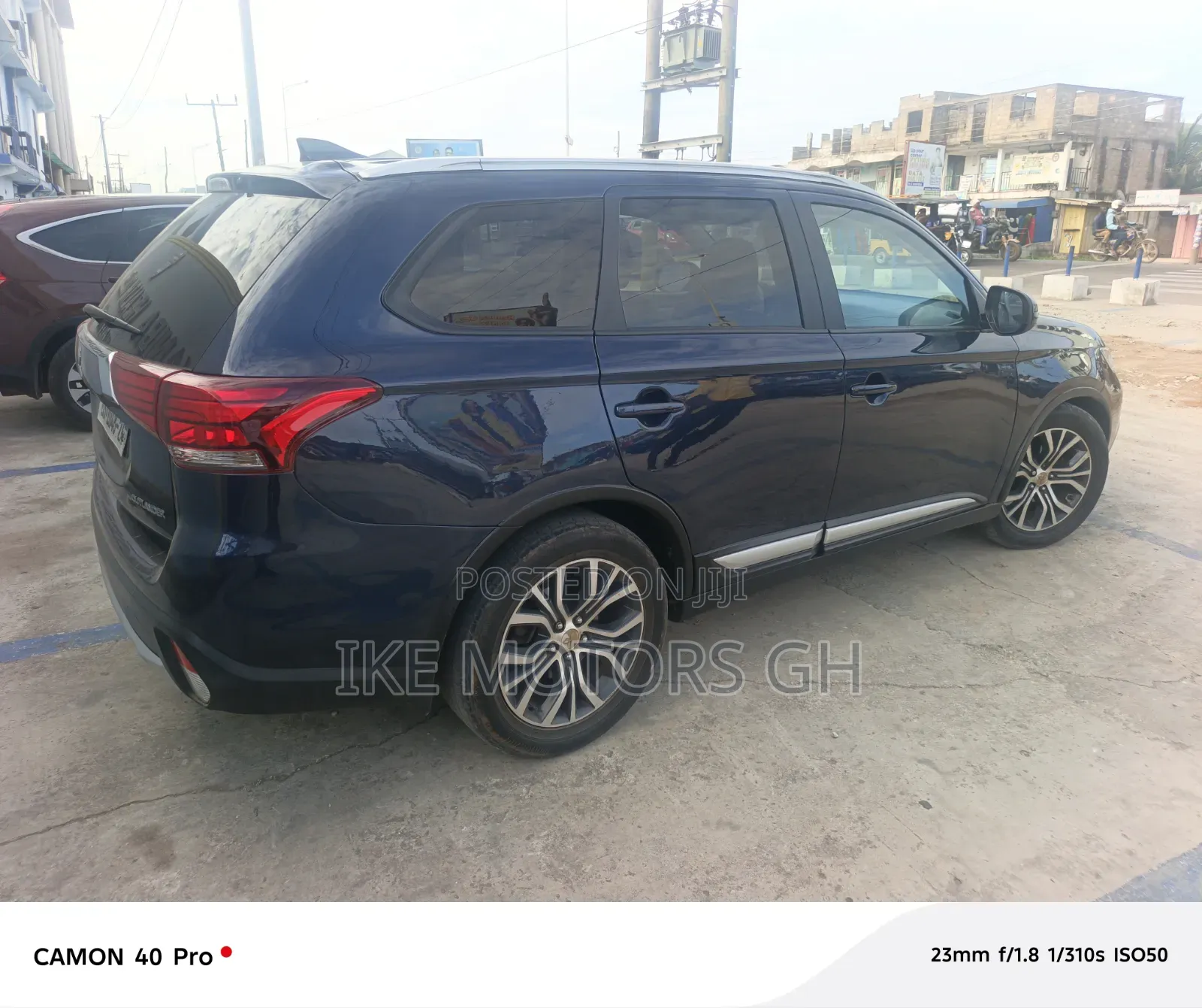 Mitsubishi Outlander 2017 Blue