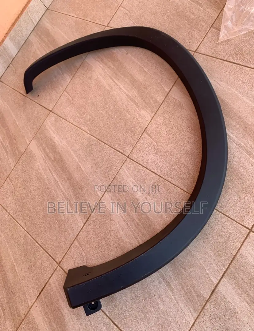 Mitsubishi Outlander 2022 Back Fender Moulding