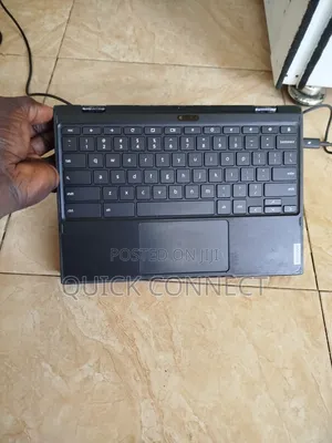 Laptop Lenovo 300e 4GB Intel SSHD (Hybrid) 60GB