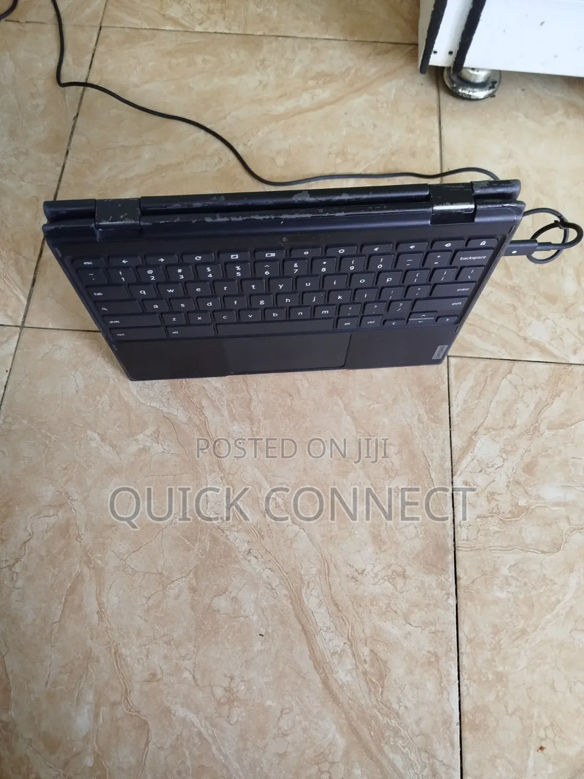 Laptop Lenovo 300e 4GB Intel SSHD (Hybrid) 60GB