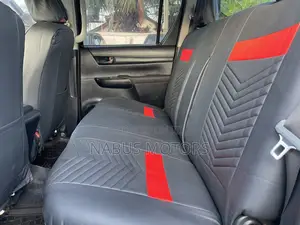 Toyota Hilux Rugged 4x4 2019 Black