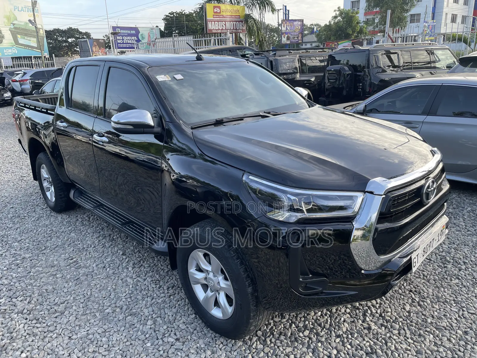 Toyota Hilux Rugged 4x4 2019 Black