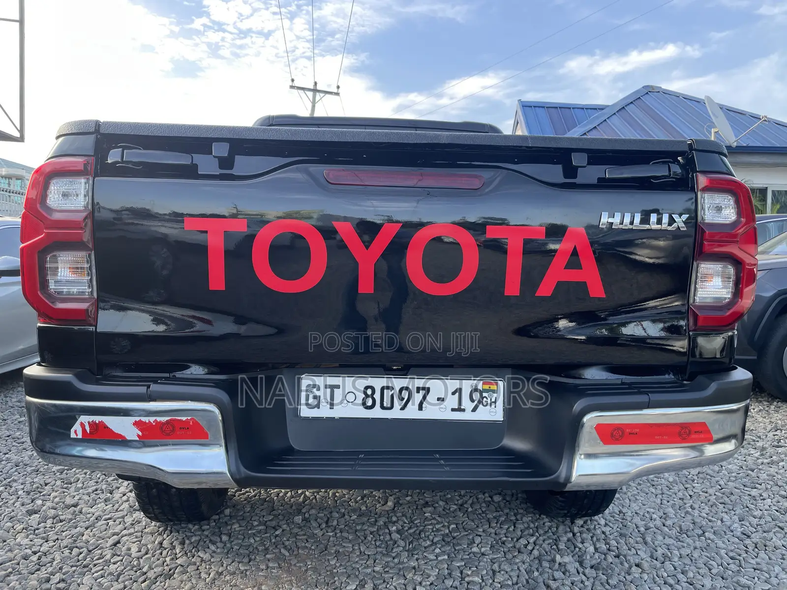 Toyota Hilux Rugged 4x4 2019 Black