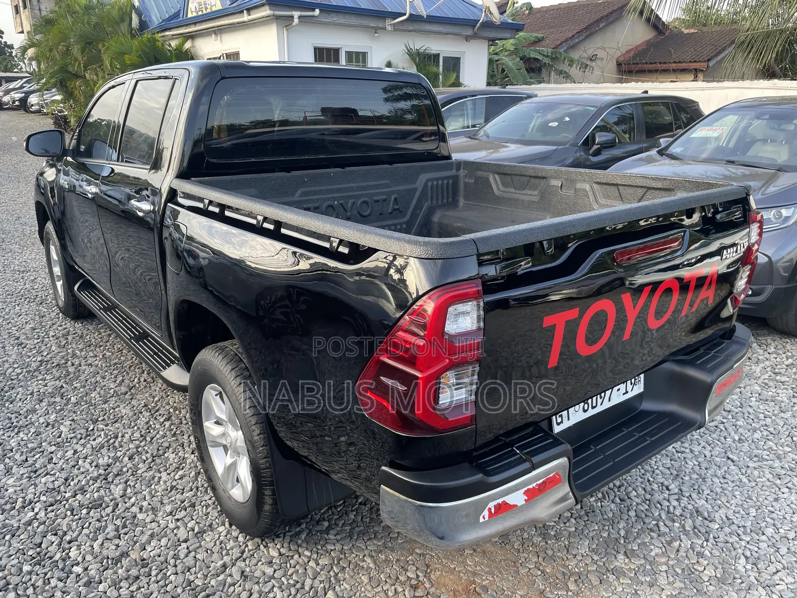 Toyota Hilux Rugged 4x4 2019 Black