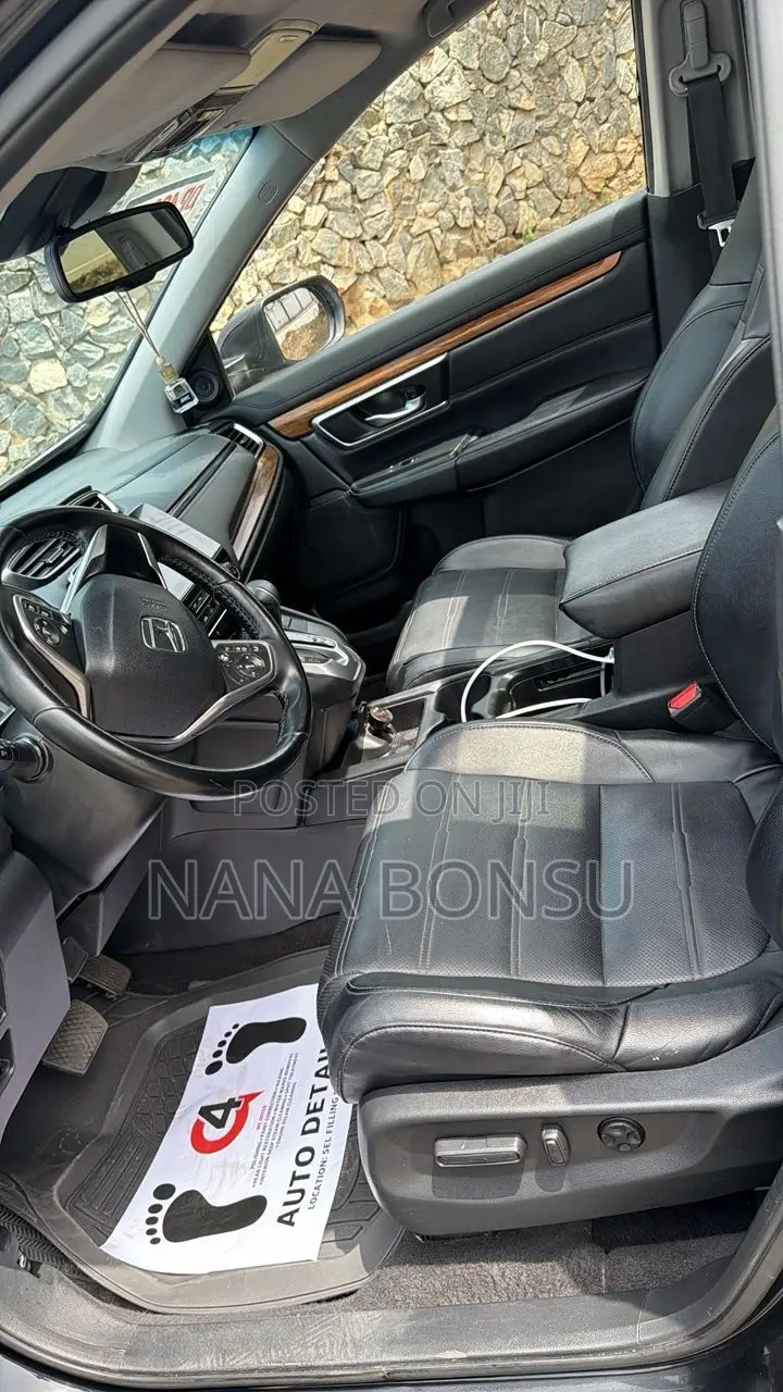 Honda CR-V Touring AWD 2018 Black