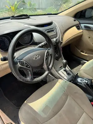 Hyundai Elantra Limited Sedan FWD (1.8L 4cyl 6A) 2013 Blue