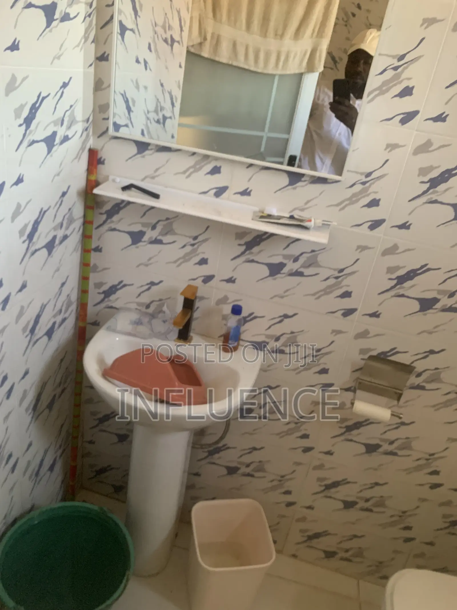 2bdrm Apartment in Lakeside, East Legon for rent