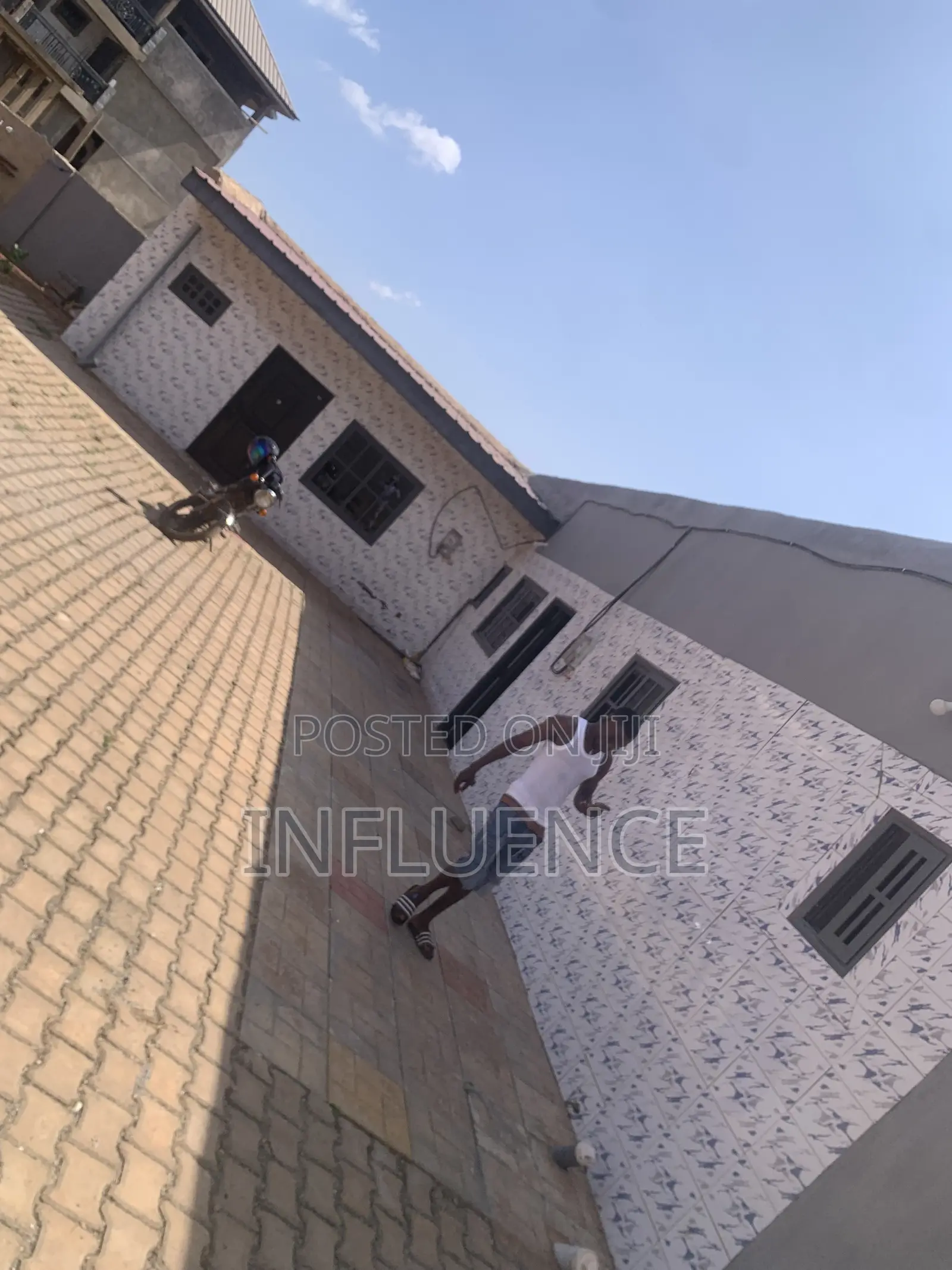 2bdrm Apartment in Lakeside, East Legon for rent