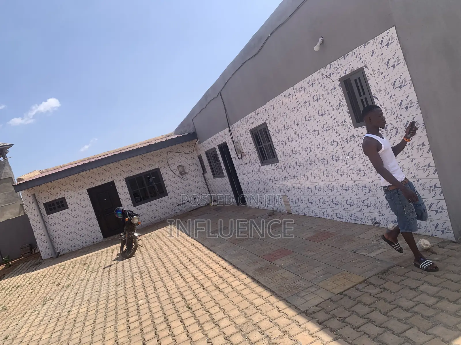 2bdrm Apartment in Lakeside, East Legon for rent