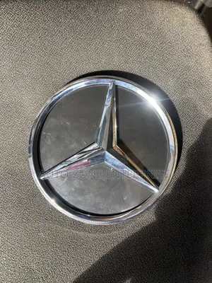 Mercedes Benz GLC 300 Front Crown (Front Bumper Crown)