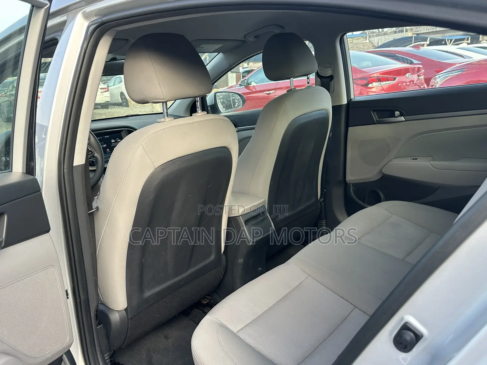 Hyundai Elantra 2017 Silver