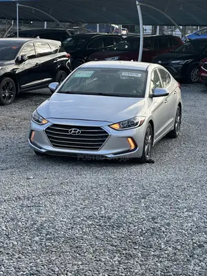 Hyundai Elantra 2017 Silver