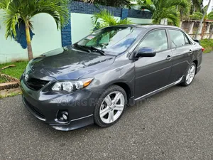 Toyota Corolla S Special Edition 4dr Sedan (1.8L 4cyl 4A) 2013 Gray